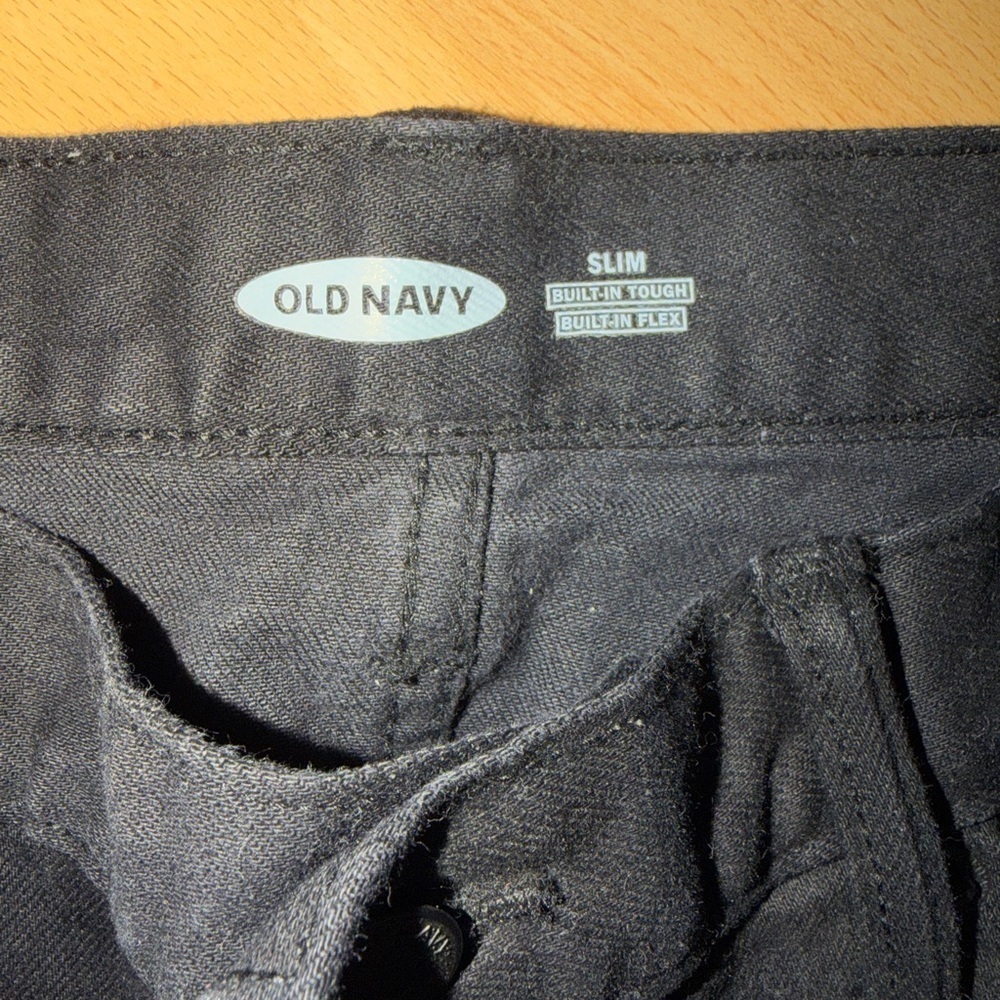 Old Navy Men's Black Slim Jeans - Picture 3 of 4